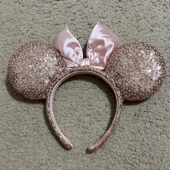 Disney Parks Pink and Rose Gold Sequin Minnie Mouse Ear Headband - Picture 6 of 7